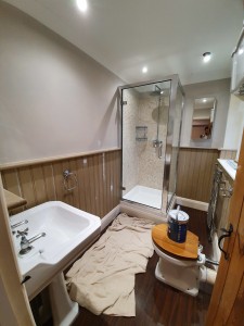 Ensuite_before_70